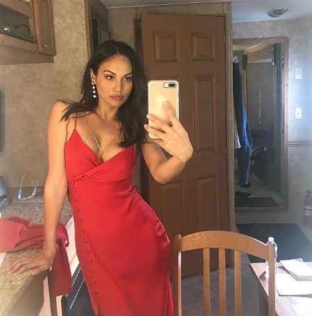 Rachelle Goulding dated Chace Crawford.